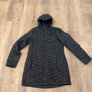 Women’s north face quilted long jacket